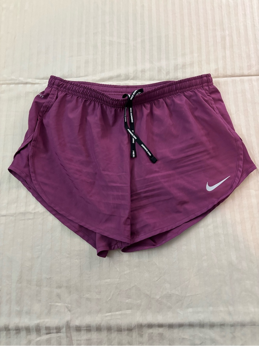 Nike Running Shorts Women's Purple Athletic Size Medium Dri Fit